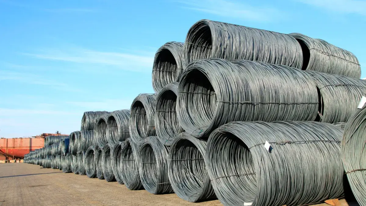 Coiled wire rod